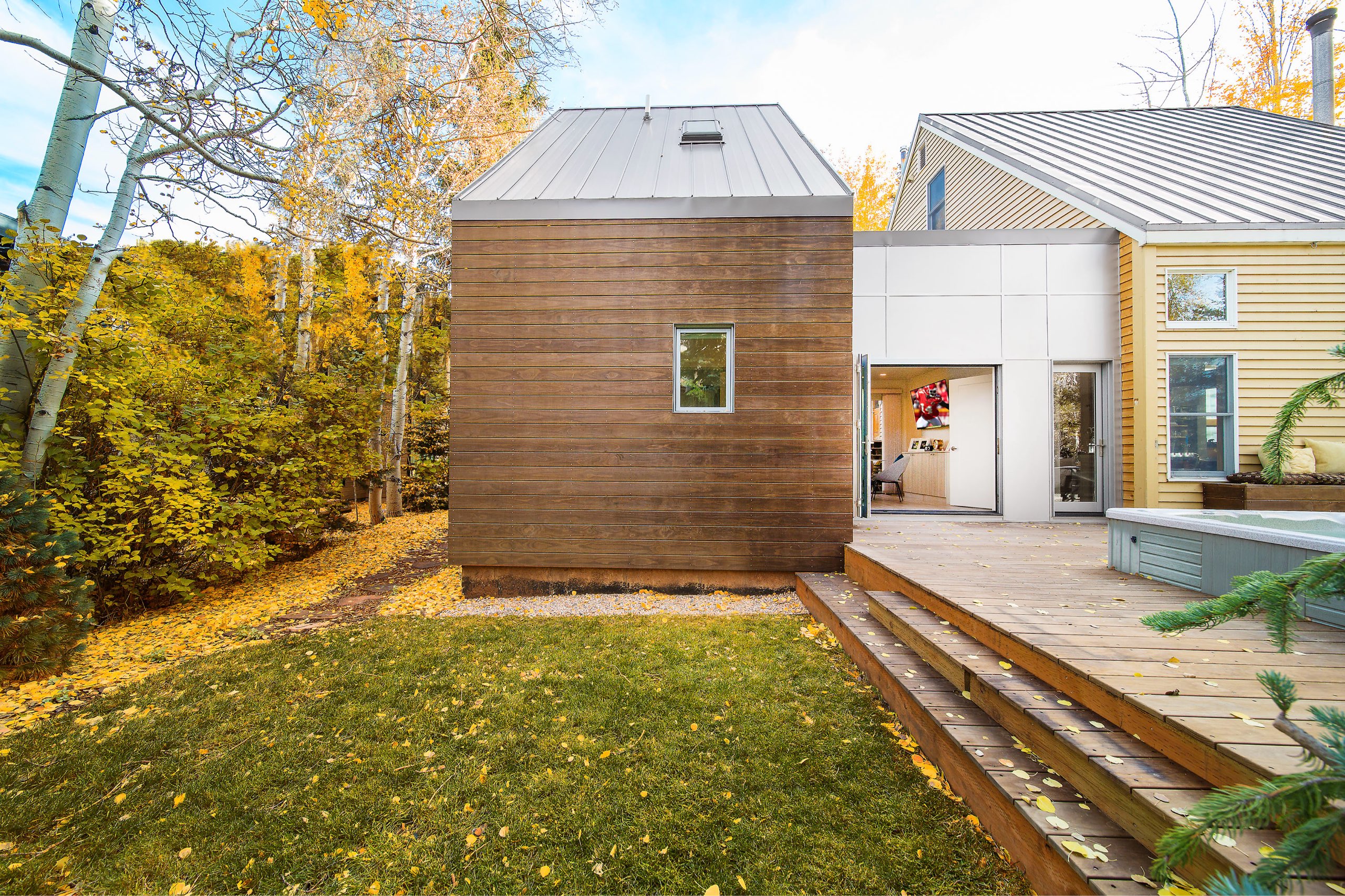 Patio steps at the Granny Pod in Park City, Utah, architectural design by Elliott Workgroup