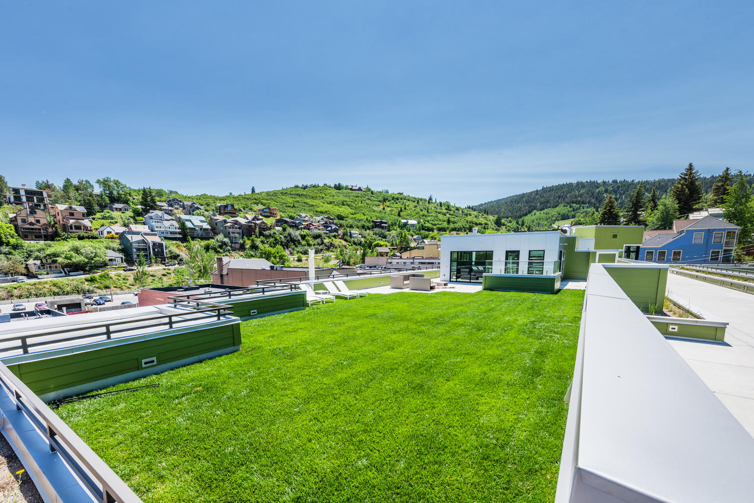 The Parkite, rooftop patio - architectural design by Elliott Workgroup