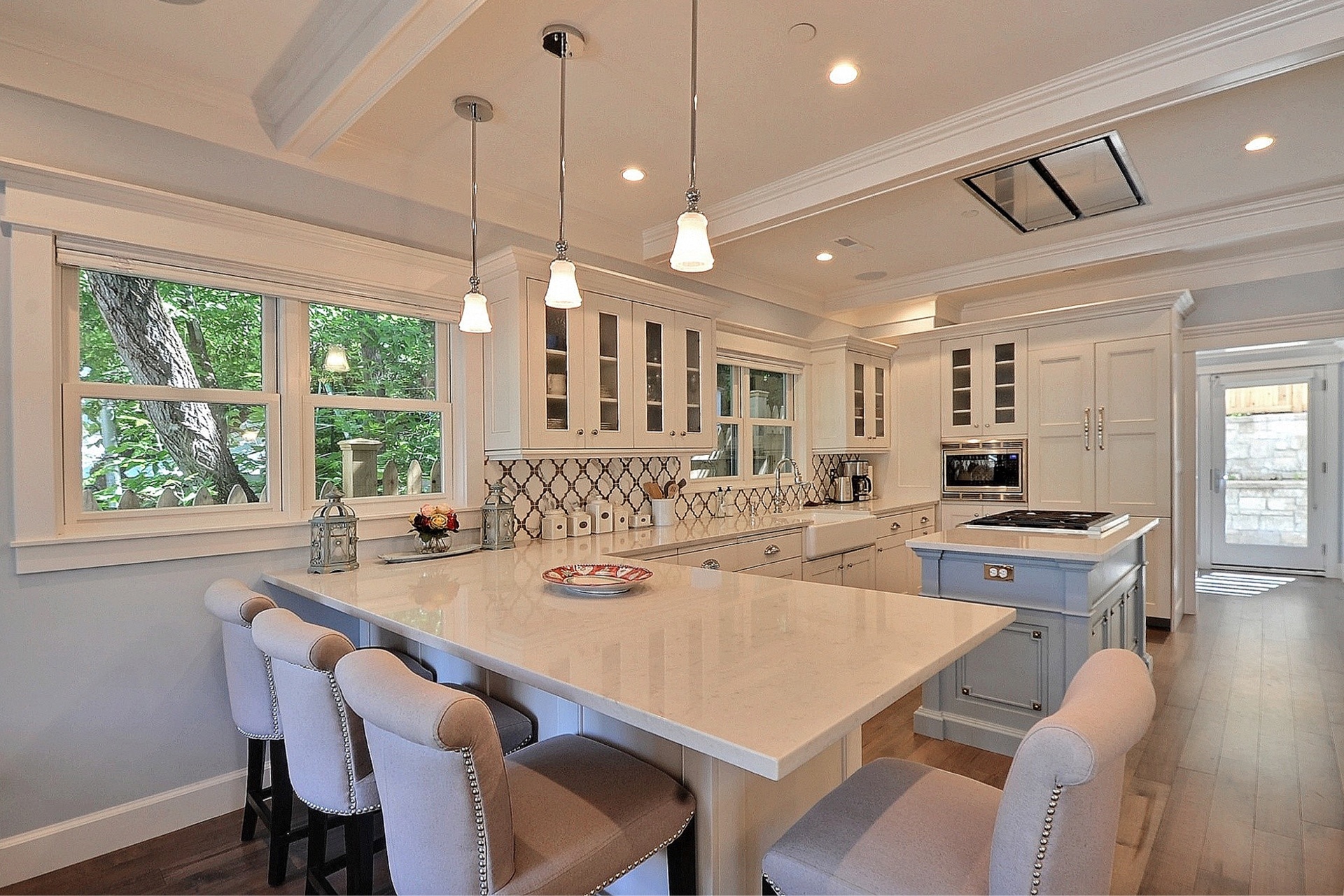 Woodside Avenue, kitchen - architectural design by Elliott Workgroup