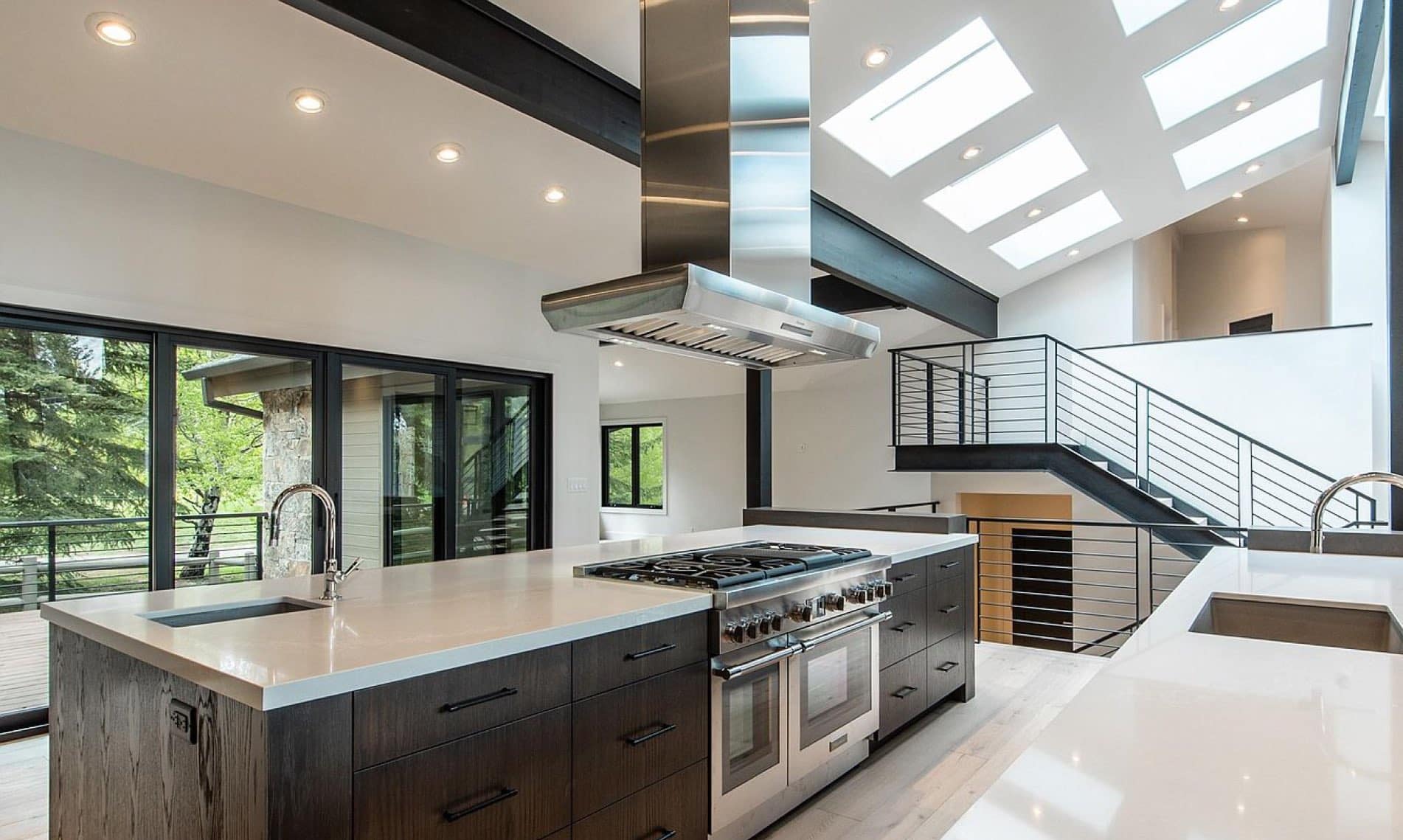 79 Thaynes kitchen - architectural design by Elliott Workgroup
